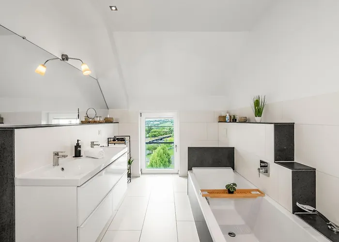 Dnd Design Loft I 170qm I Parken I Balkon I Workstation I Netflix I Kaffee I Waschmaschine I Trockner I Xbox I Ausblick *