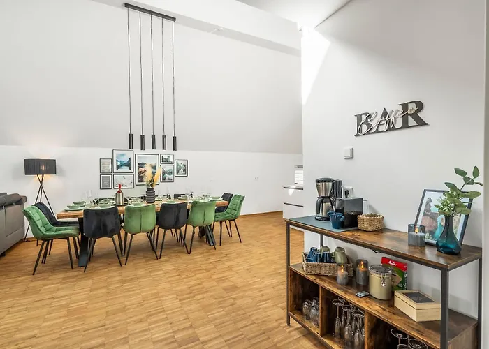 Dnd Design Loft I 170qm I Parken I Balkon I Workstation I Netflix I Kaffee I Waschmaschine I Trockner I Xbox I Ausblick Apartment Würzburg