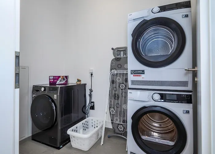Dnd Design Loft I 170qm I Parken I Balkon I Workstation I Netflix I Kaffee I Waschmaschine I Trockner I Xbox I Ausblick Würzburg