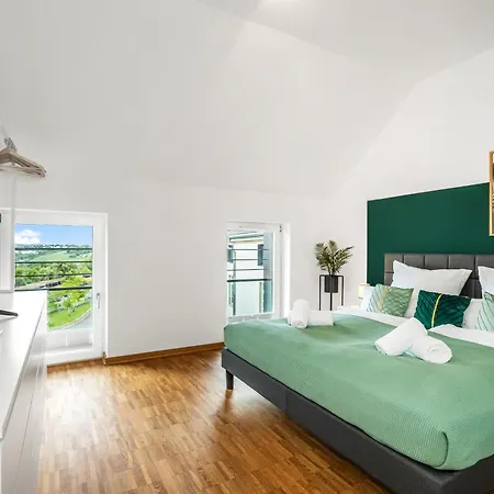Dnd Design Loft I 170qm I Parken I Balkon I Workstation I Netflix I Kaffee I Waschmaschine I Trockner I Xbox I Ausblick 뷔르츠부르크